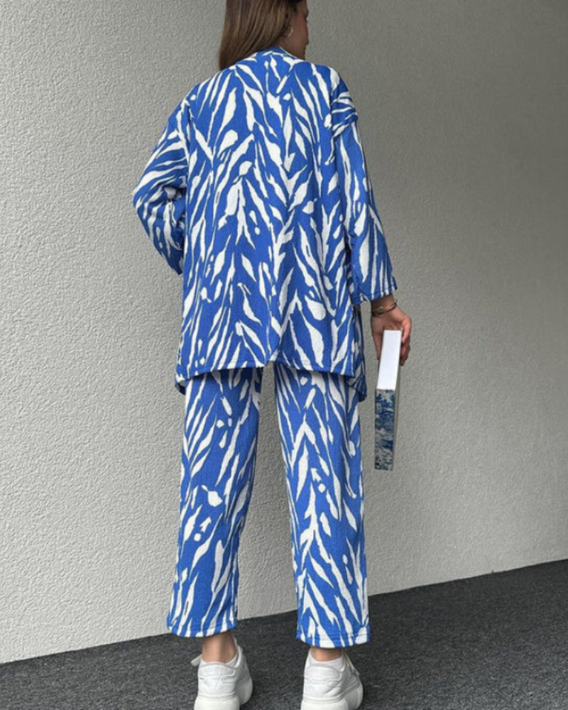 DENIA - Camicia oversize con stampa e pantaloni