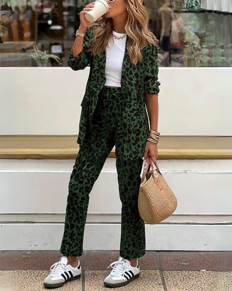 ARILA - Set abito e pantaloni con stampa leopardo